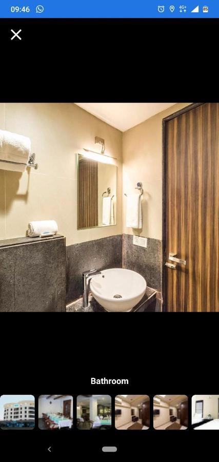 The Sky Court Hotel Aurangabad  Bagian luar foto